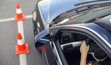 Czy warto dokupić jazdy doszkalające przed egzaminem na prawo jazdy?